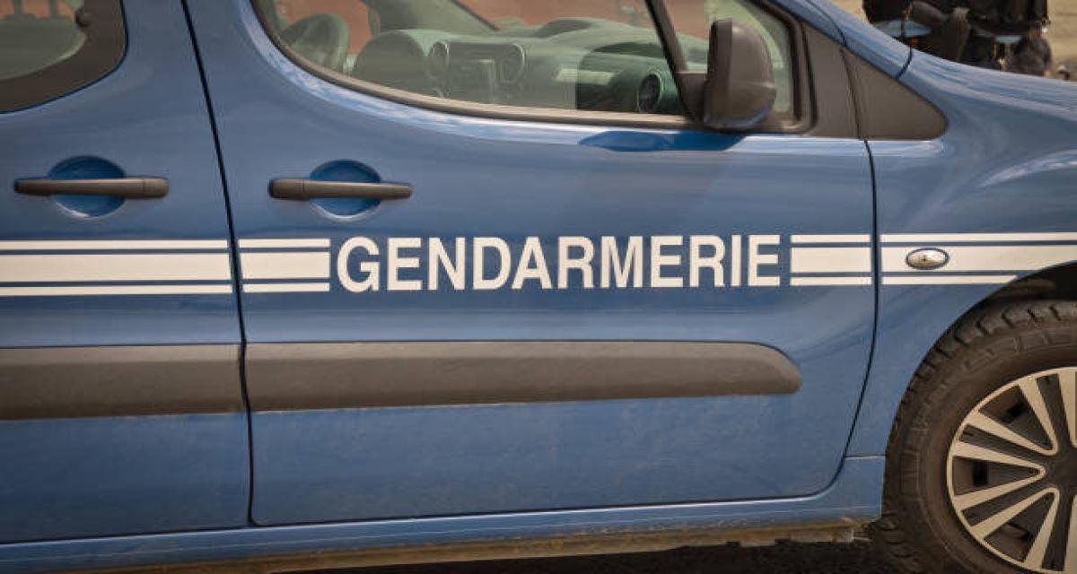 Elle s'endort au volant et finit sa course à deux pas d'un train lancé à pleine vitesse !