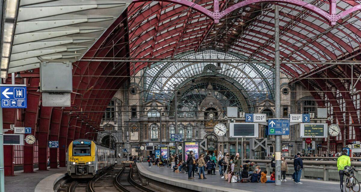Grève du 2 octobre : transports coupés, écoles fermées... ce qui risque de complètement bloquer votre journée