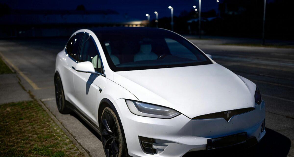 Ces voitures électriques peuvent alimenter toute votre maison... et personne ne vous l'avait dit !