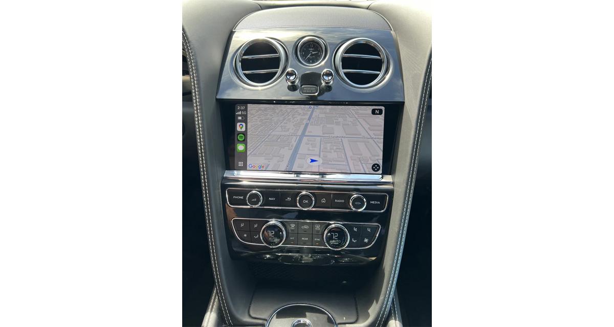 RDVFL préseente un autoradio CarPlay avec grand écran pour la Bentley continental