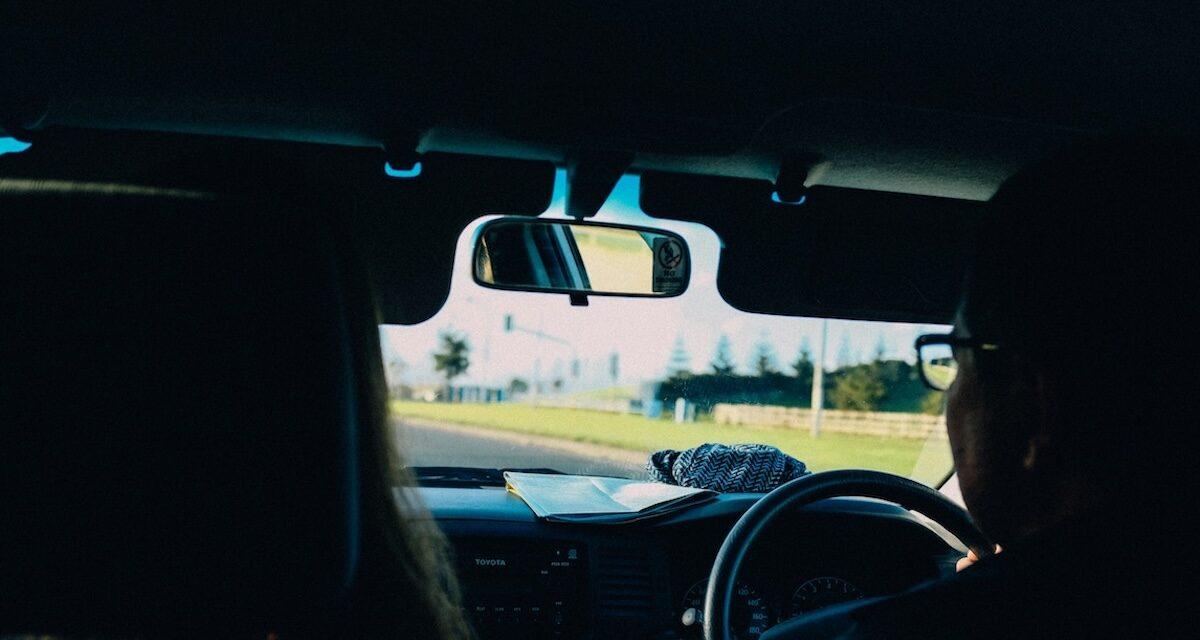 Il apprend à conduire comme dans Fast & Furious : les gendarmes retirent le permis de l'accompagnateur du jeune homme qui a trop mis le pied au plancher