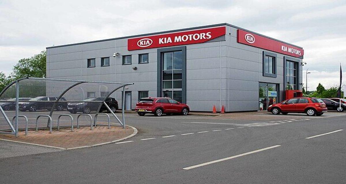 Kia crée un parfum d'essence pour les nostalgiques du plein à la pompe !