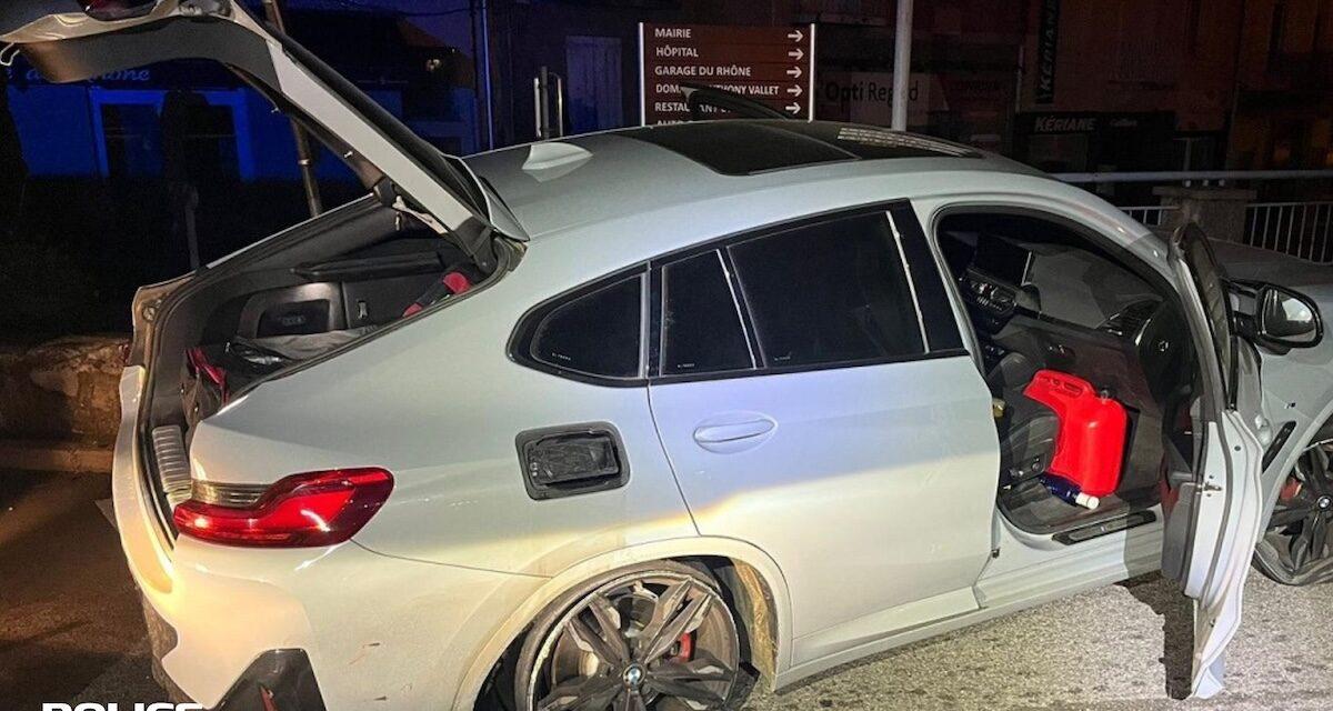 Un go-fast inédit : il transportait 450 kilos de résine de cannabis, et jetait des clous crève-pneus sur la chaussée pour fouir la police