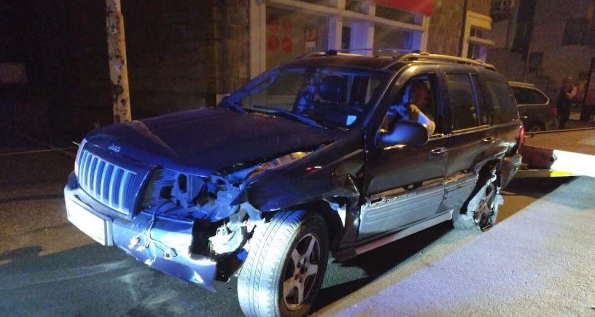 Les gendarmes l'ont obligé à réparer sa voiture : un automobiliste roule sur le métal à nu et s'étonne d'être arrêté !