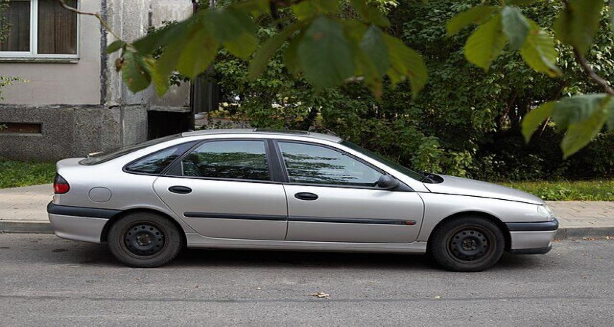 Il vole un câble en cuivre d'Orange et prive tout un village d'Internet : la folle cavale d'un trentenaire sur 17 km au volant d'une Laguna