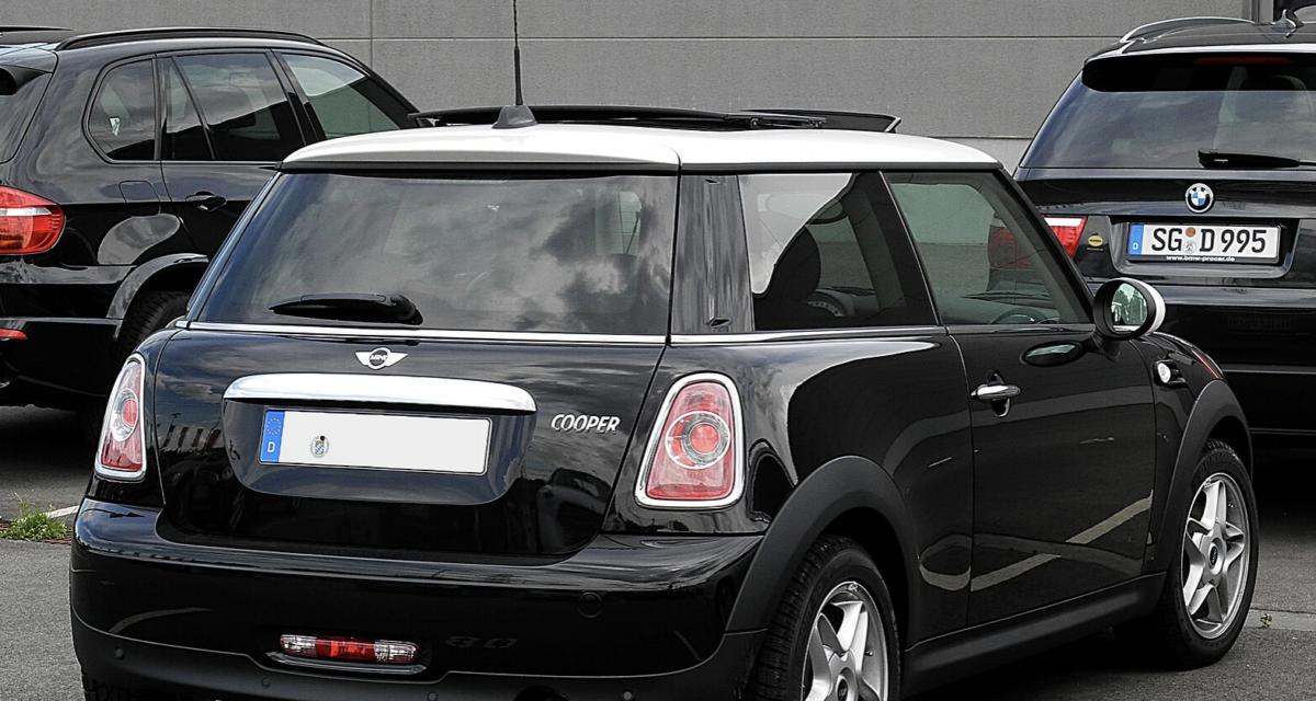 Au volant d'une Mini Cooper volée, il conduisait sous le nom d'un proche
