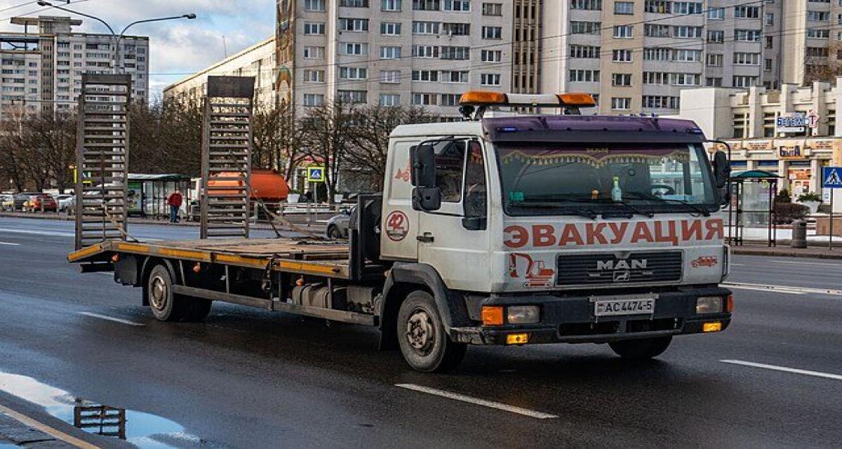 Dépanneuse percutée à pleine vitesse sur l'autoroute : le conducteur était chargé à la cocaïne