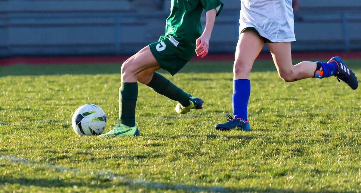 À cause d'une erreur de la FFF, des joueuses doivent conduire elles-mêmes le bus de leur équipe sur 1 000 km pour rejouer un match déjà gagné !