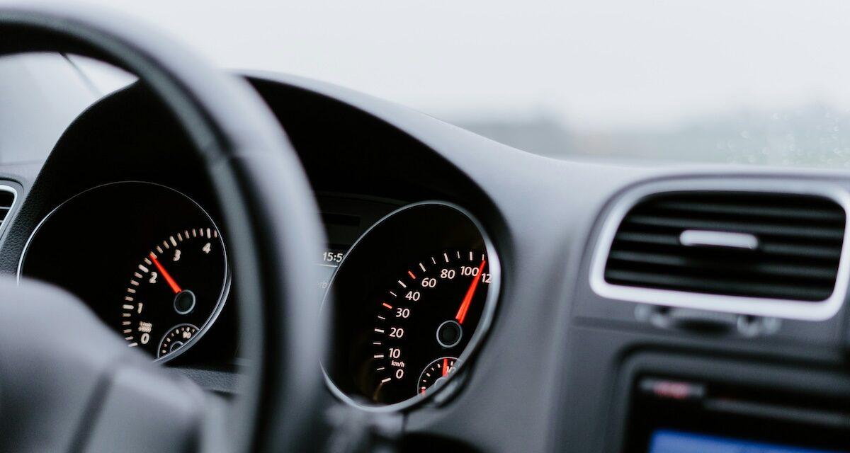 À peine le permis en poche, il est déjà flashé à 204 km/h : le crash-test de la maturité !