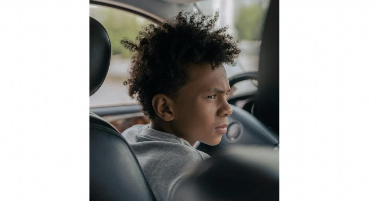 À 10 ans, il prend la voiture de sa mère pour rentrer de l'école !