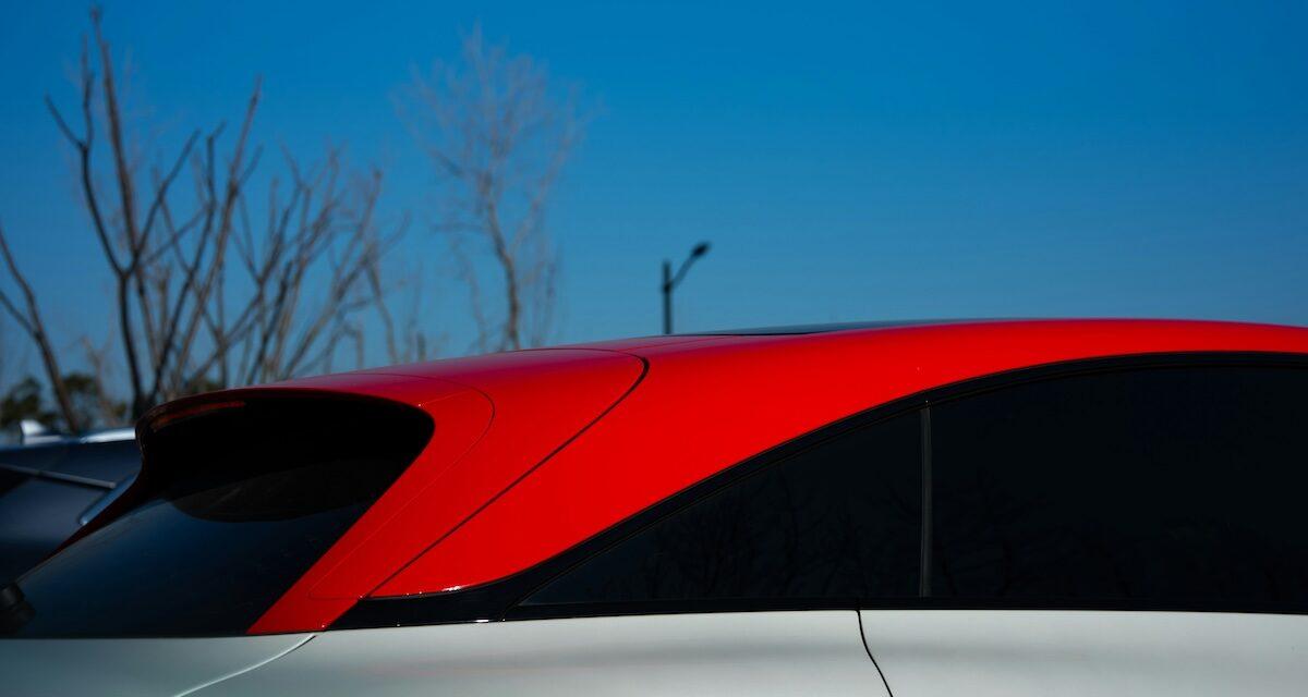 Quand une petite panne de toit ouvrant tourne au gouffre financier : l'histoire d'un automobiliste choqué par une facture de 13 000 euros !