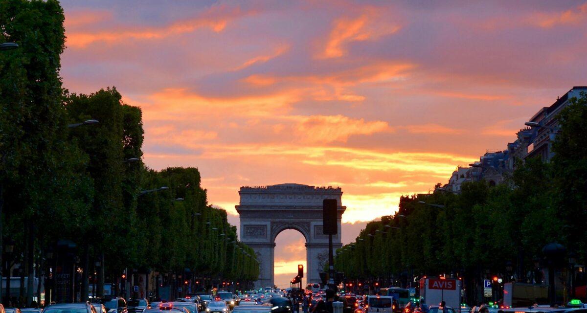 La révolution rose arrive sur nos routes en France dès janvier 2026 : 400 000 véhicules verront leur plaque changer de couleur, et ce n'est pas pour décorer !