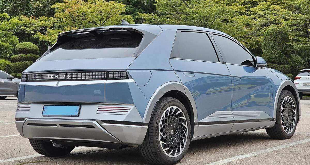 Il renverse un peu d'eau dans sa voiture électrique... et reçoit un devis à plus de 10 000 ¬