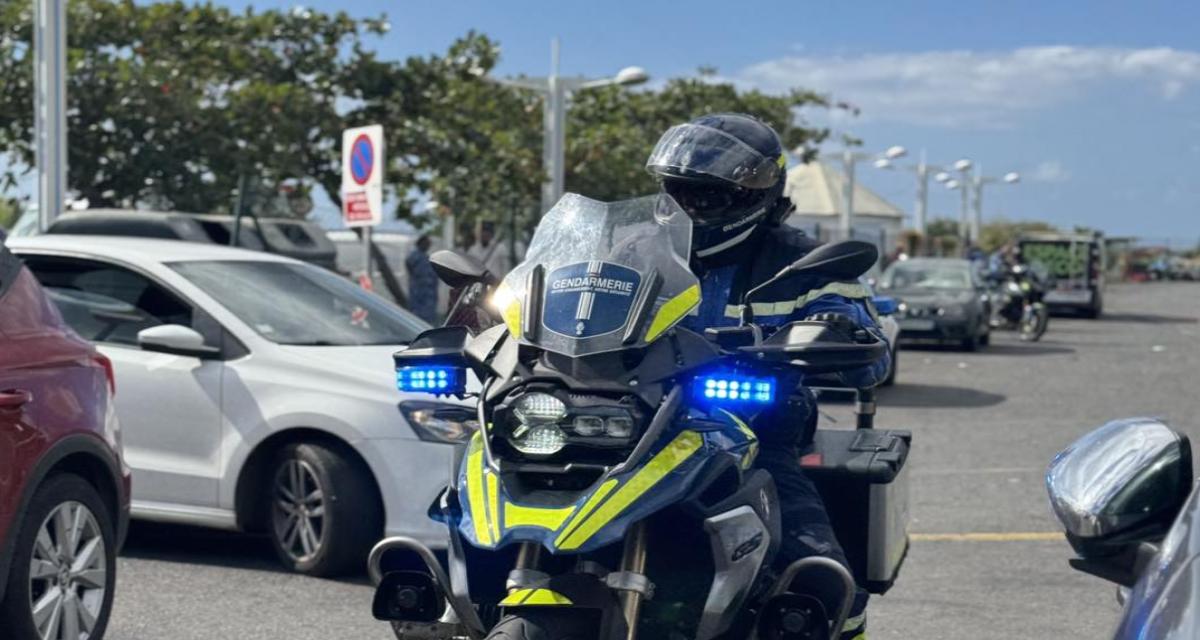 Deux motards flashés en grand excès de vitesse interpellés, ils lancent un week-end chargé avec plus de 145 infractions