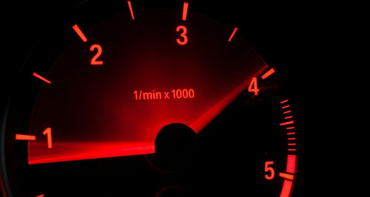 Près de trois fois la vitesse autorisée : un chauffard affole les radars et signe un choix coûteux