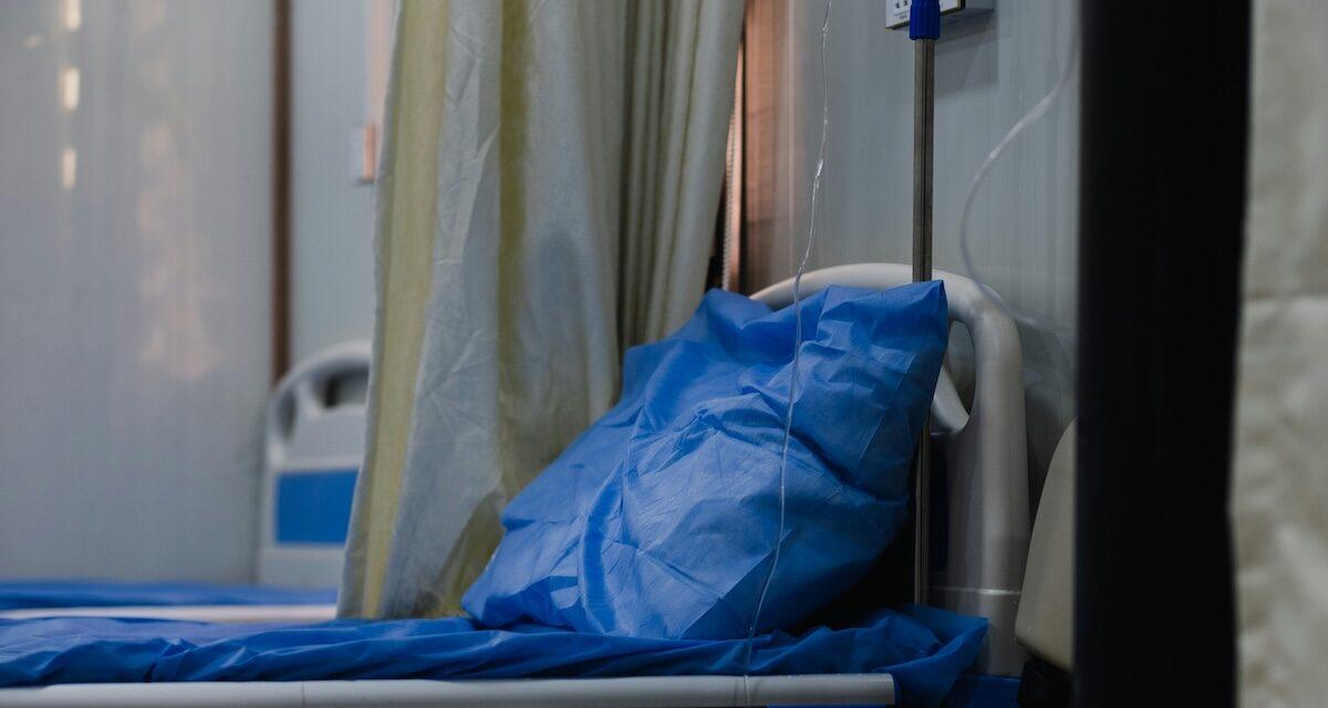 Une garde à vue après un accident au volant peut-elle vraiment être suspendue en cas d'hospitalisation/?