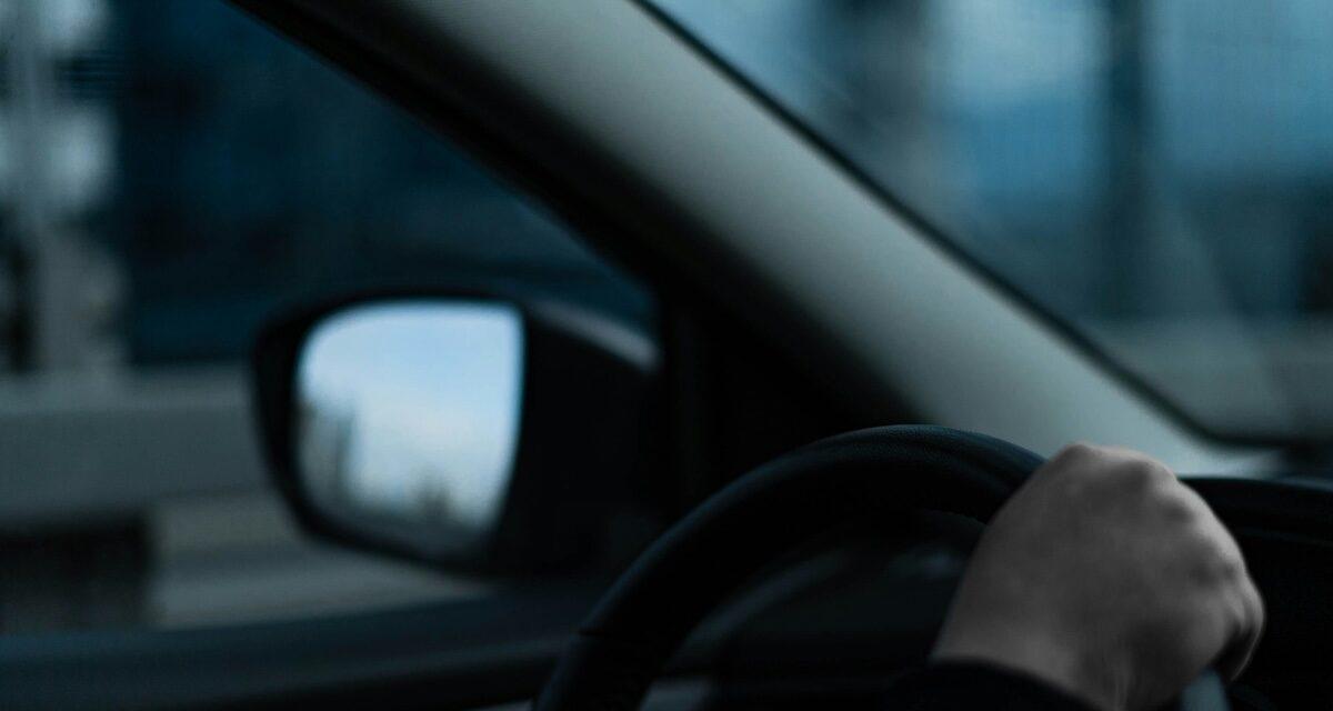 Inédit : surpris en train de fumer des stupéfiants au volant, il refuse d'obtempérer