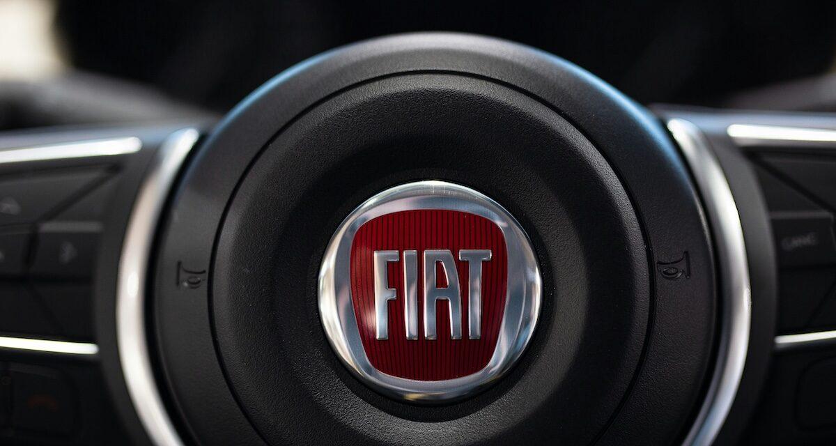 Fiat reconnaît que ses voitures sont « très chères » et compte rectifier le tir en 2026