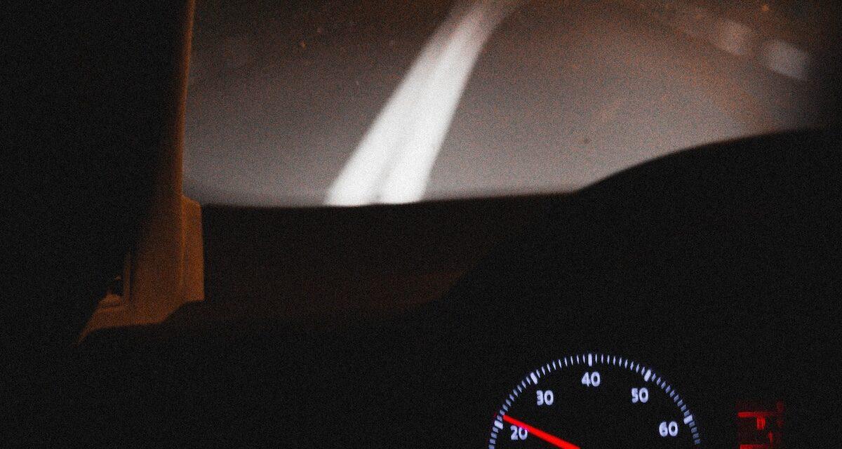 Personne n'a fait pire en termes d'infraction ce week-end : ivre, et avec un passif lourd, il circule malgré l'annulation de son permis