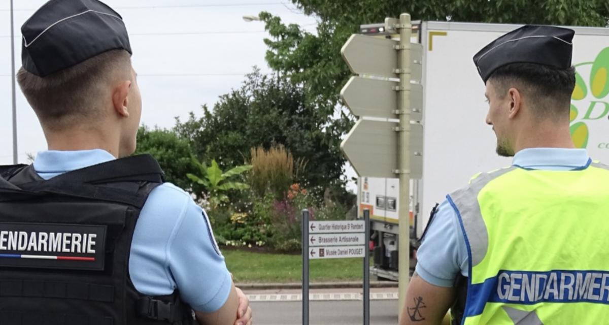 Au volant avec un taux d'alcoolémie impressionnant, un conducteur se renverse en voiture