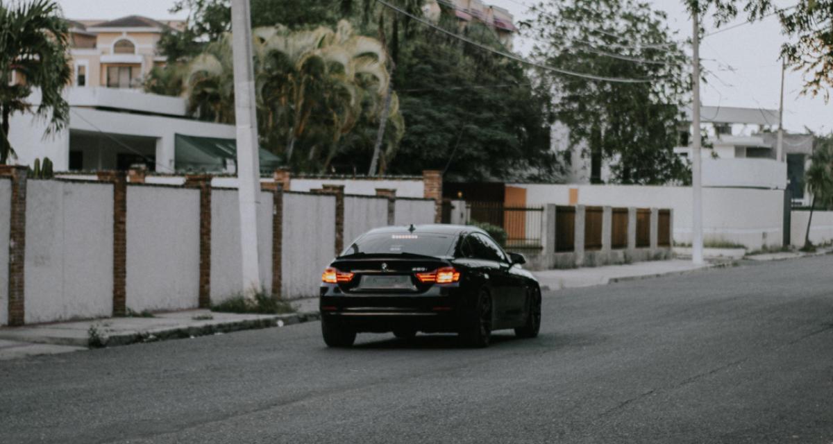 Il tente d'échapper aux gendarmes et se fait retrouver en quelques minutes... Mauvaise cachette