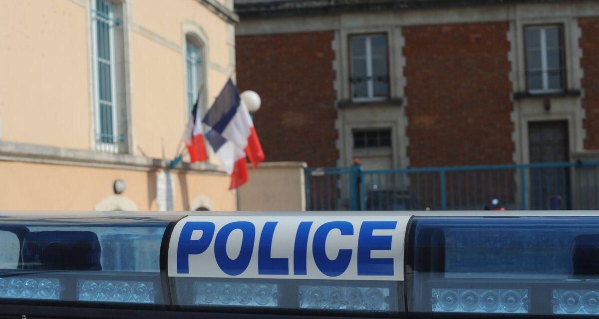 Le bruit était assourdissant : ivre, elle roule sur la jante en pleine nuit et affole la police