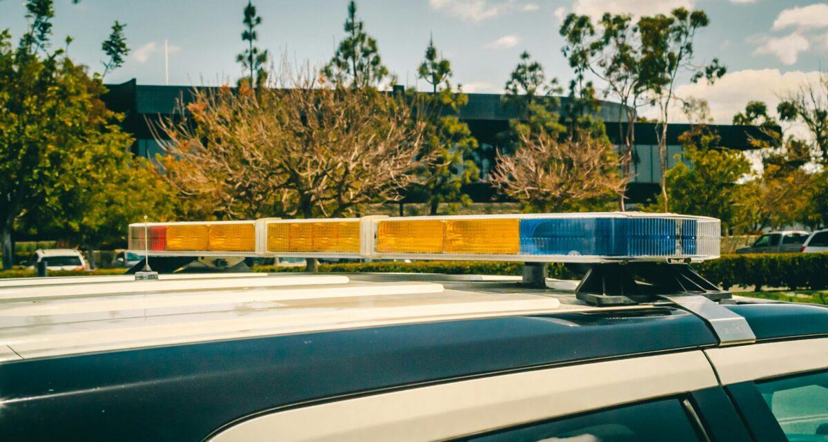 Signalé disparu, un bébé de 13 mois retrouvé par la police, trois heures plus tard... dans une voiture mise à la fourrière