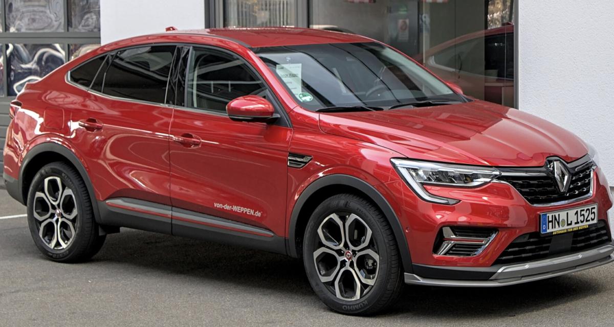 Alors qu'il voulait vendre une cage à oiseaux, un retraité se fait voler deux fois son véhicule par quatre jeunes hommes