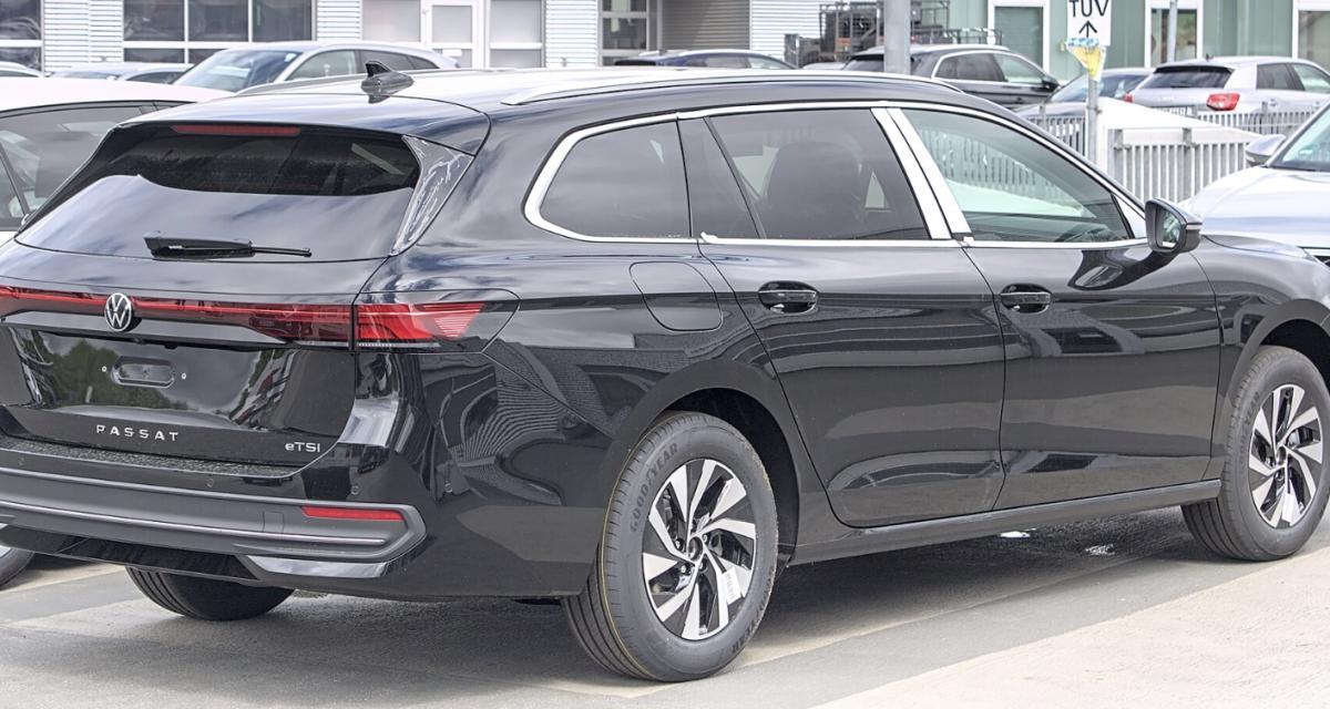 Volant qui tourne seul, porte qui s'ouvre : la Passat neuve qui inquiète son propriétaire