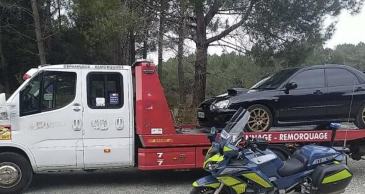 Au volant d'une ancienne Subaru, il défie le radar et se fait flasher à toute vitesse dans une petite ville