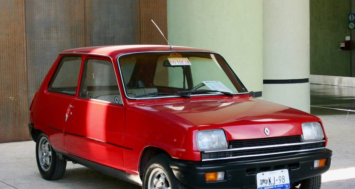 La Renault 5 oubliée depuis 43 ans vendue aux enchères à un prix inimaginable