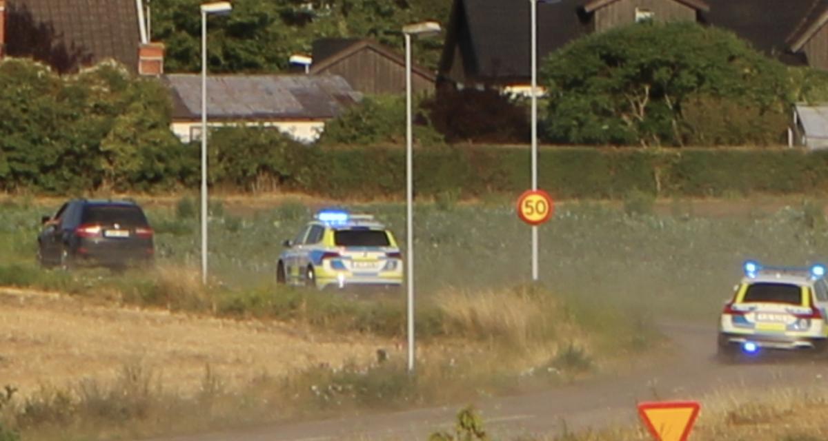 Convoqué pour vol, il arrive... au volant d'une voiture volée
