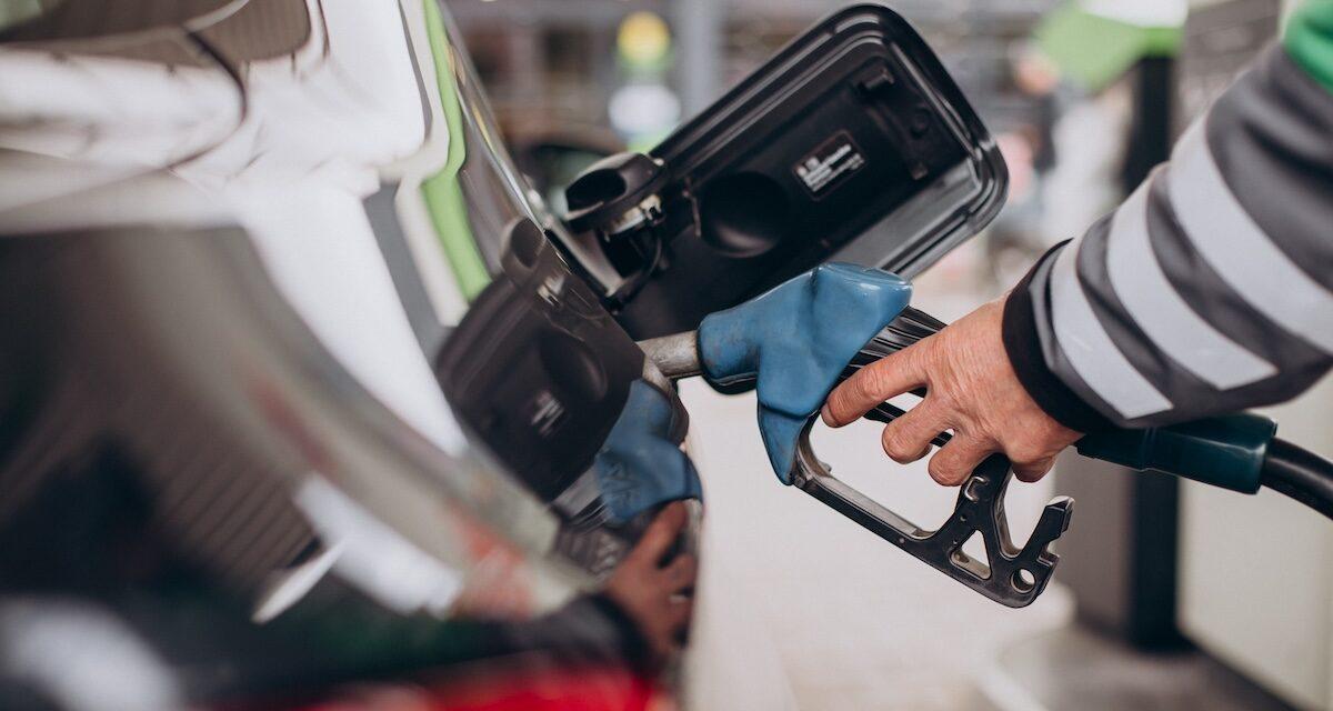 Vols de carburant : des cars scolaires vidés dans la nuit, une série qui s'étend désormais aux tracteurs et poids lourds, les transporteurs tirent la sonnette d'alarme