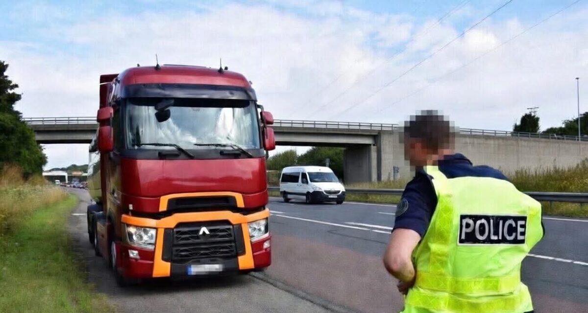 Un poids lourd surpris à 160 km/h, soit 60 au-dessus de la limite : soupçons de régulateur modifié et multiples infractions relevées !