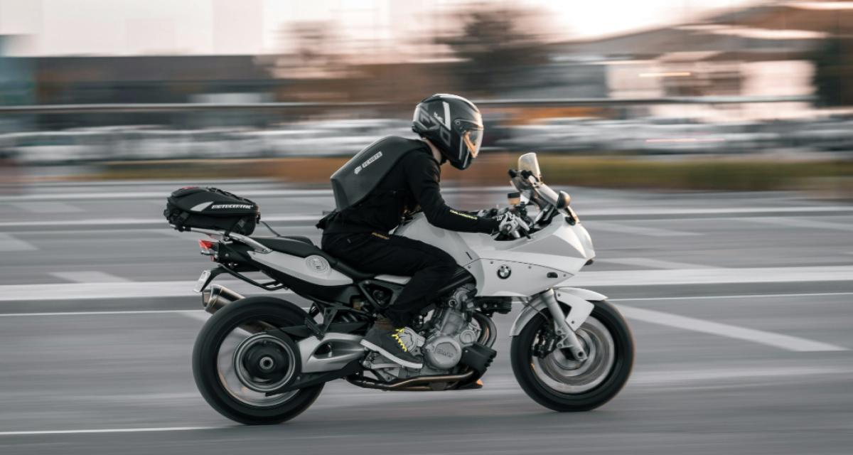 Flashé à 191 km/h pour tester sa moto : un motard perd tout en quelques secondes