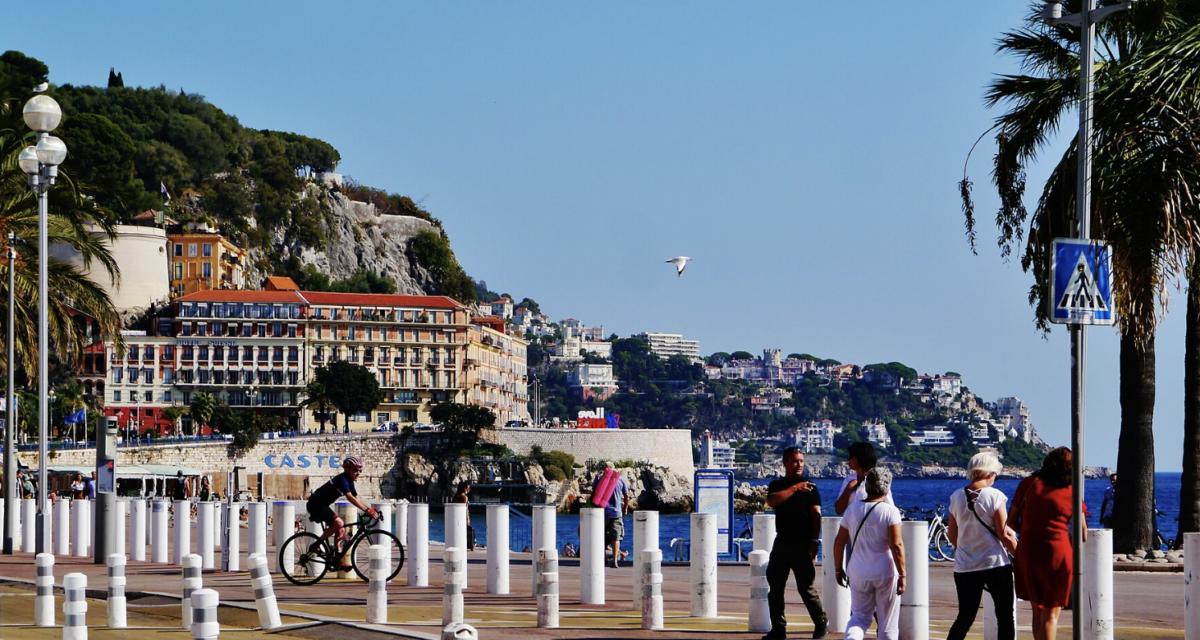 À Nice, Éric Ciotti met en vente des voitures de fonction pour financer ses économies