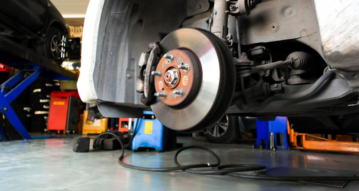 Réparer sa voiture moins cher sans sacrifier la sécurité : le reconditionné sort de l'ombre