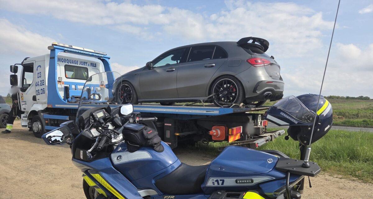 Une Mercedes-AMG flashée à 175 km/h sur une route limitée à 90 : le conducteur ignorait qu'il fonçait droit sur les gendarmes