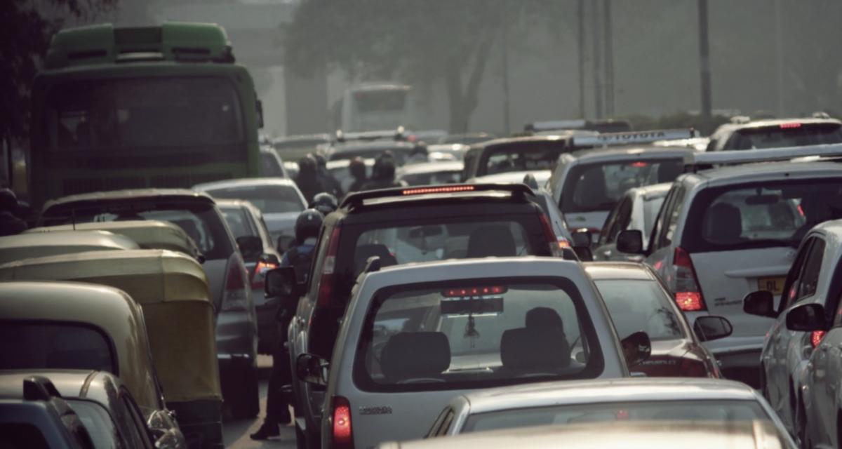 Il suit son GPS et bloque un tunnel avec son poids lourd : la circulation paralysée
