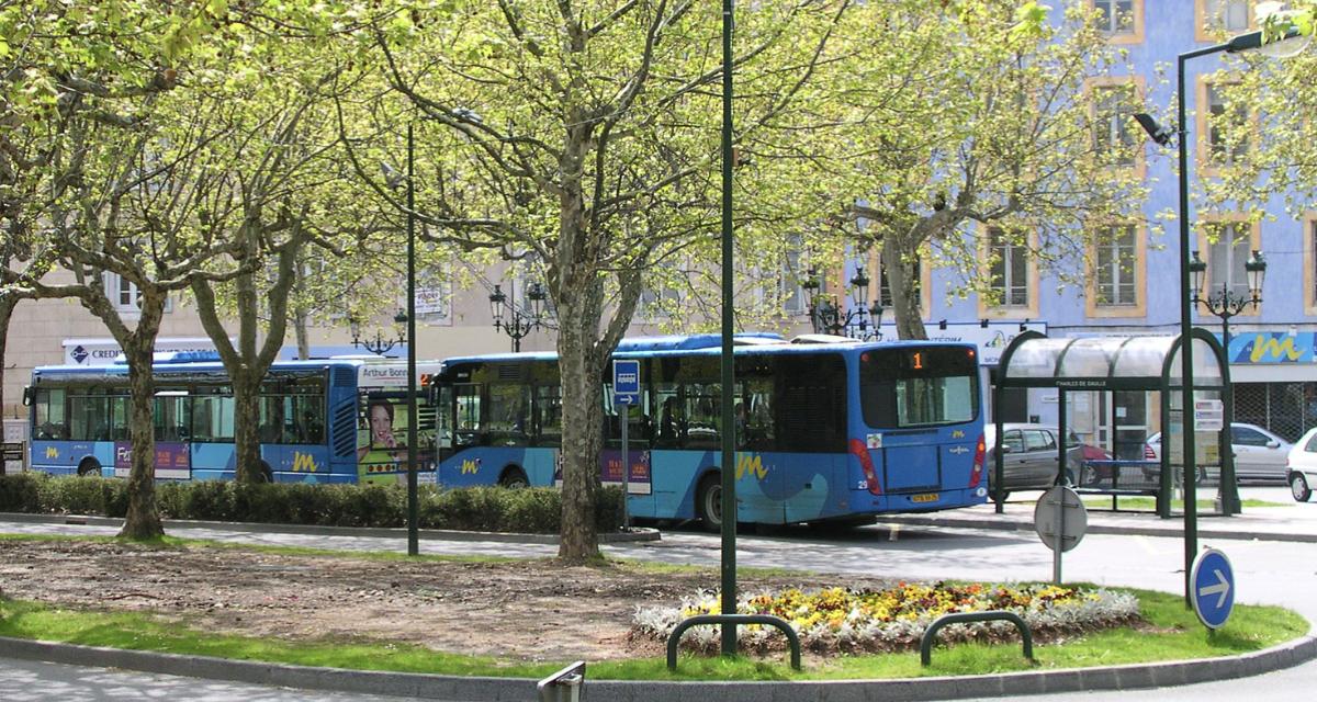 Sa voiture étant immobilisée depuis deux mois, on lui propose... un vélo électrique
