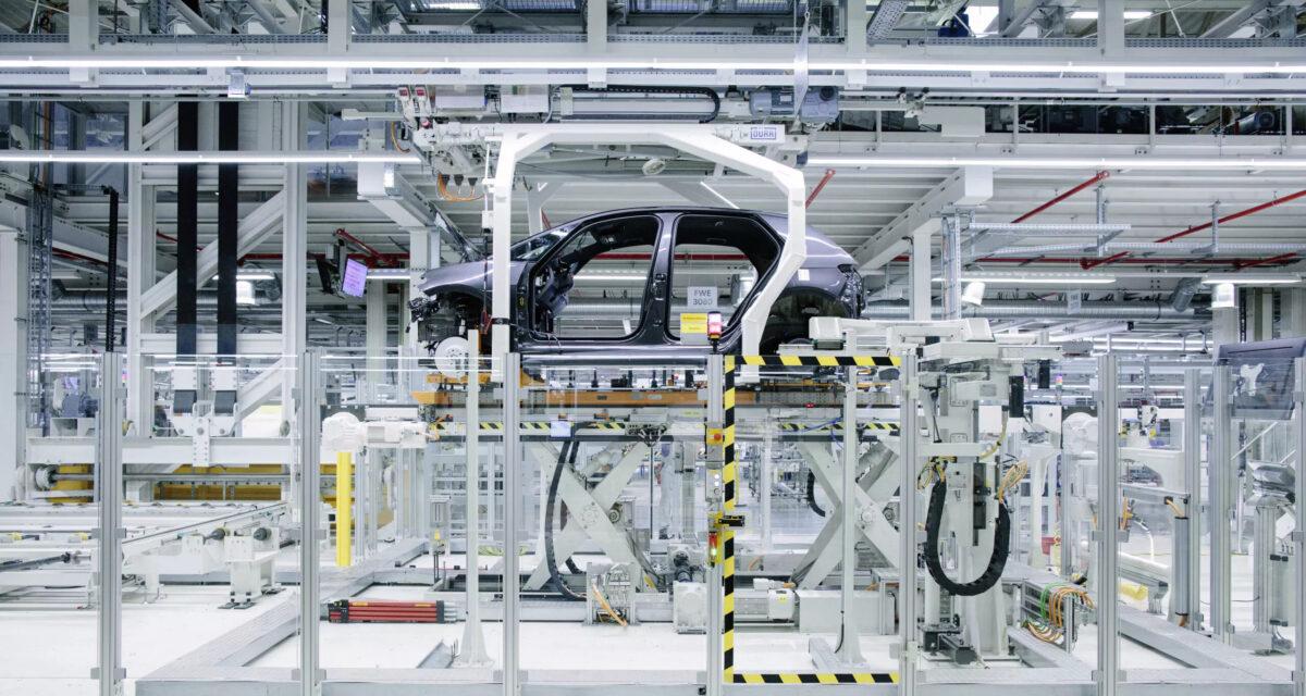 Volkswagen, Mercedes : que vont devenir les usines allemandes qui tournent au ralenti ?