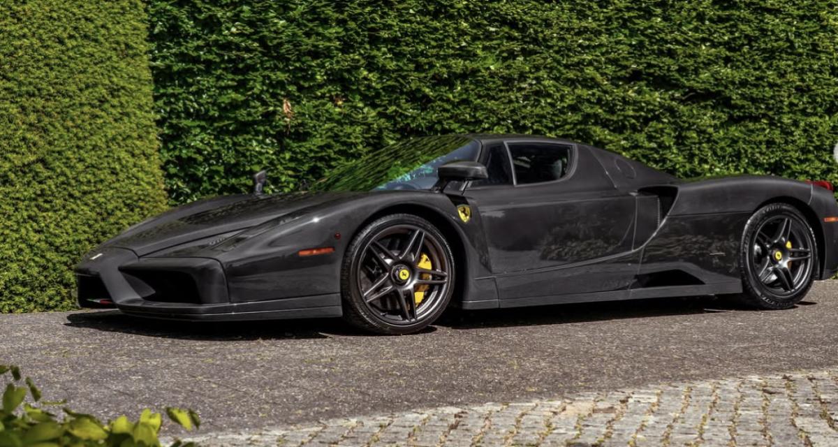Cette Ferrari Enzo en carbone apparent fait débat : unique au monde ou l'une des trois seules existantes ?
