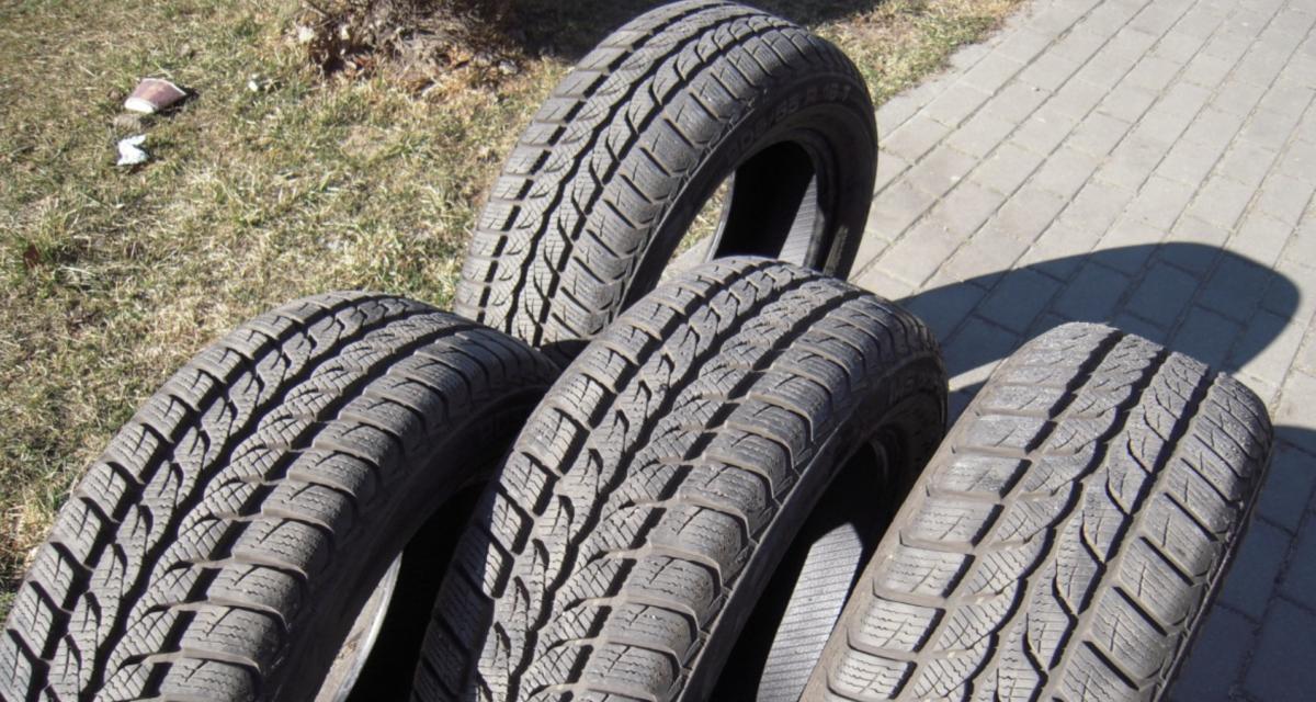 Tout juste sortie du garage, sa voiture perd une roue à plus de 100 km/h