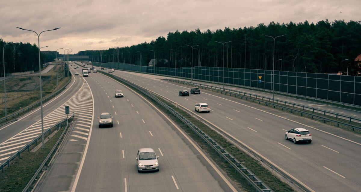 Vous roulez sur la Francilienne ? Tout change début juillet : 90 km/h imposés, deux nouveaux radars et des règles strictes pour les poids lourds