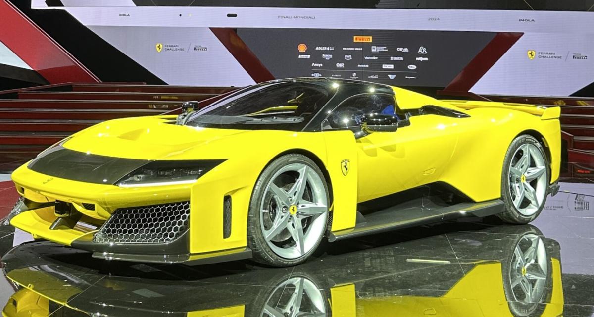 Une Ferrari F80 violette à près de 4 millions d'euros débarque