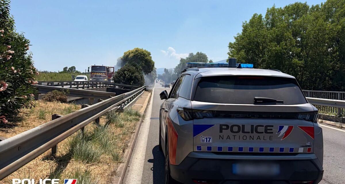 Il jette un mégot par la fenêtre de sa voiture... et déclenche un incendie en pleine route