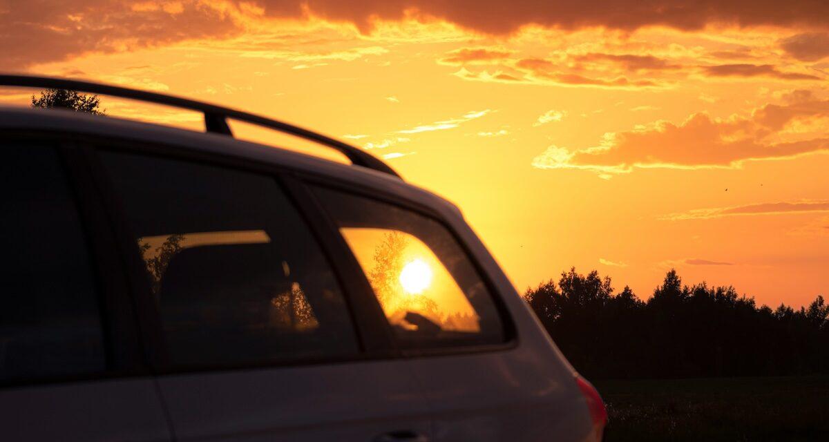 Canicule en France : faut-il vraiment prendre sa voiture quand la chaleur frappe ?