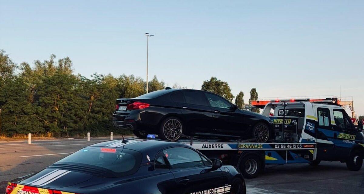 À 214 km/h au volant d'une puissante BMW, il pensait « simplement » rouler !