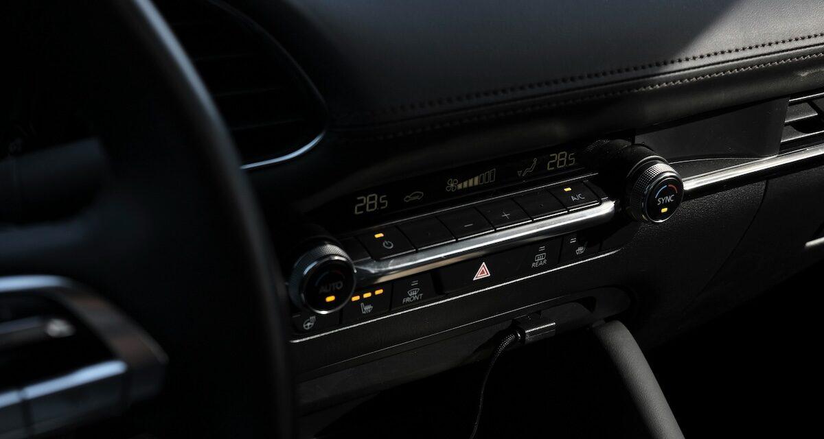 Avec cette option méconnue dans votre voiture, la consommation de carburant en été peut être réduite