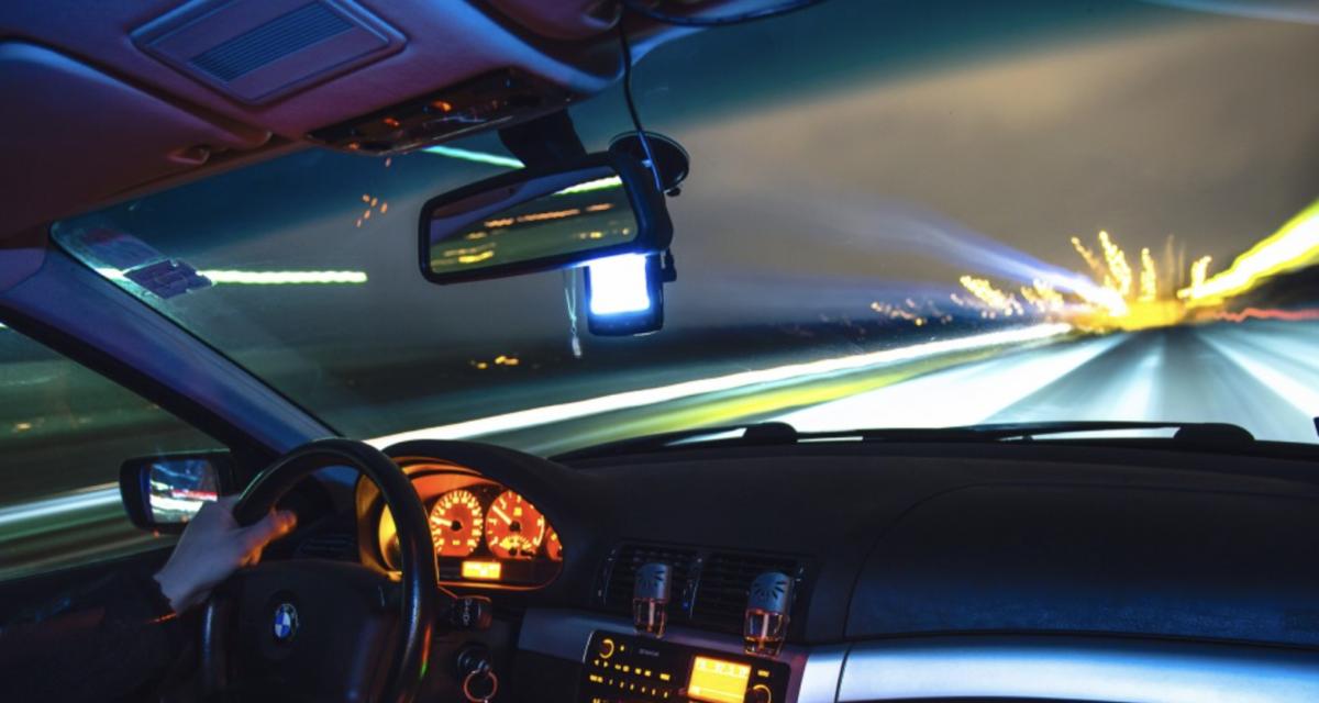 Respecter les limitations de vitesse pourrait faire économiser des millions de litres de carburant chaque jour